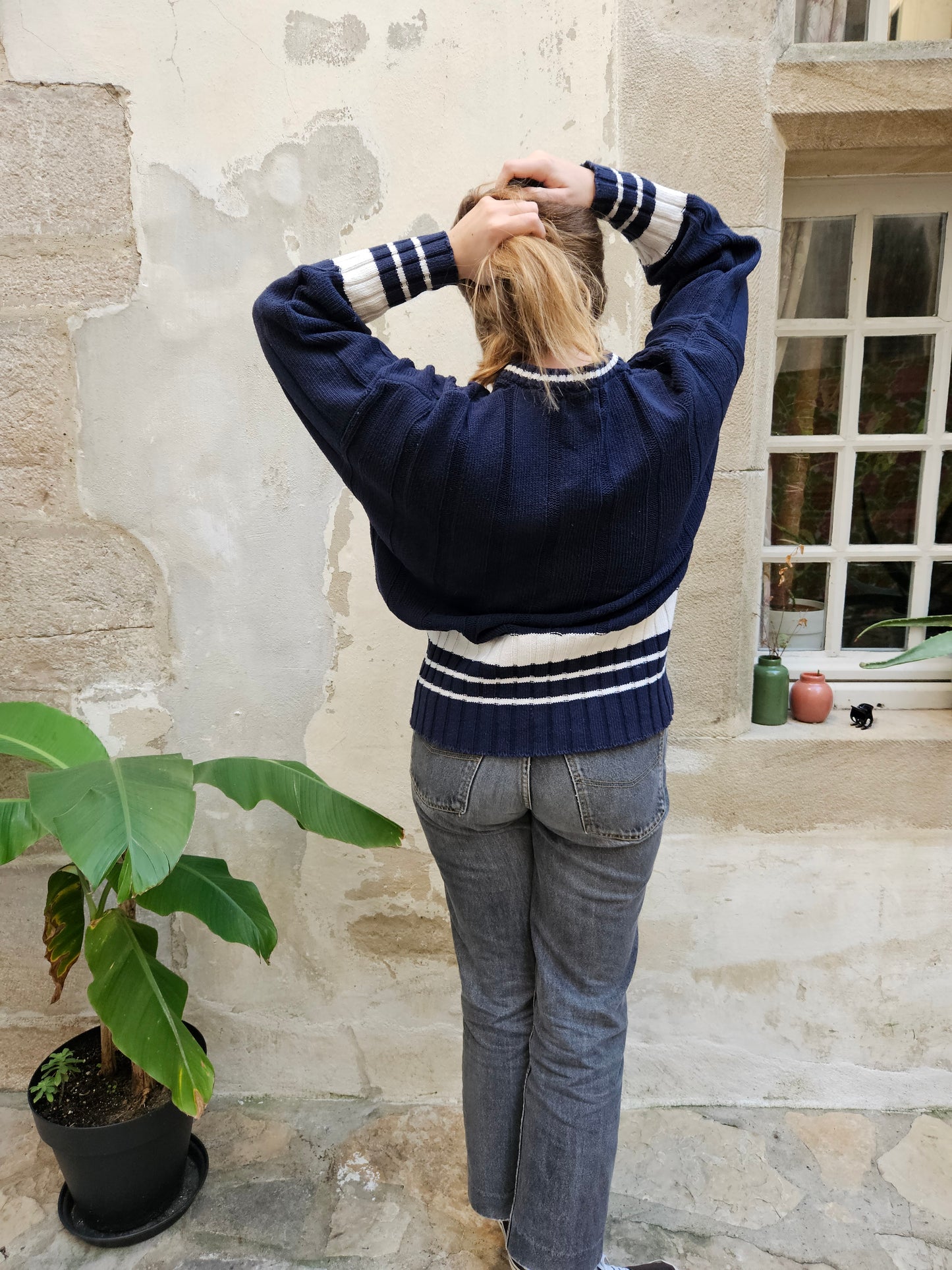 Pull rayé col V