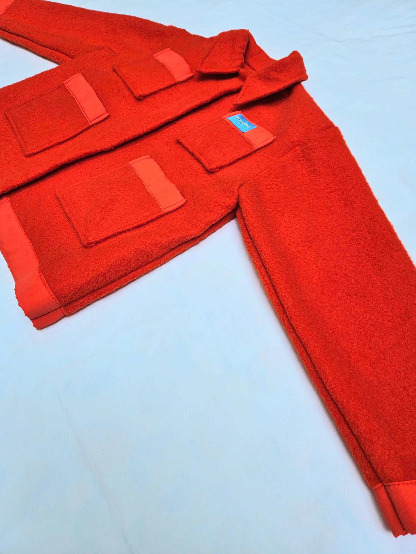 Veste couverture rouge