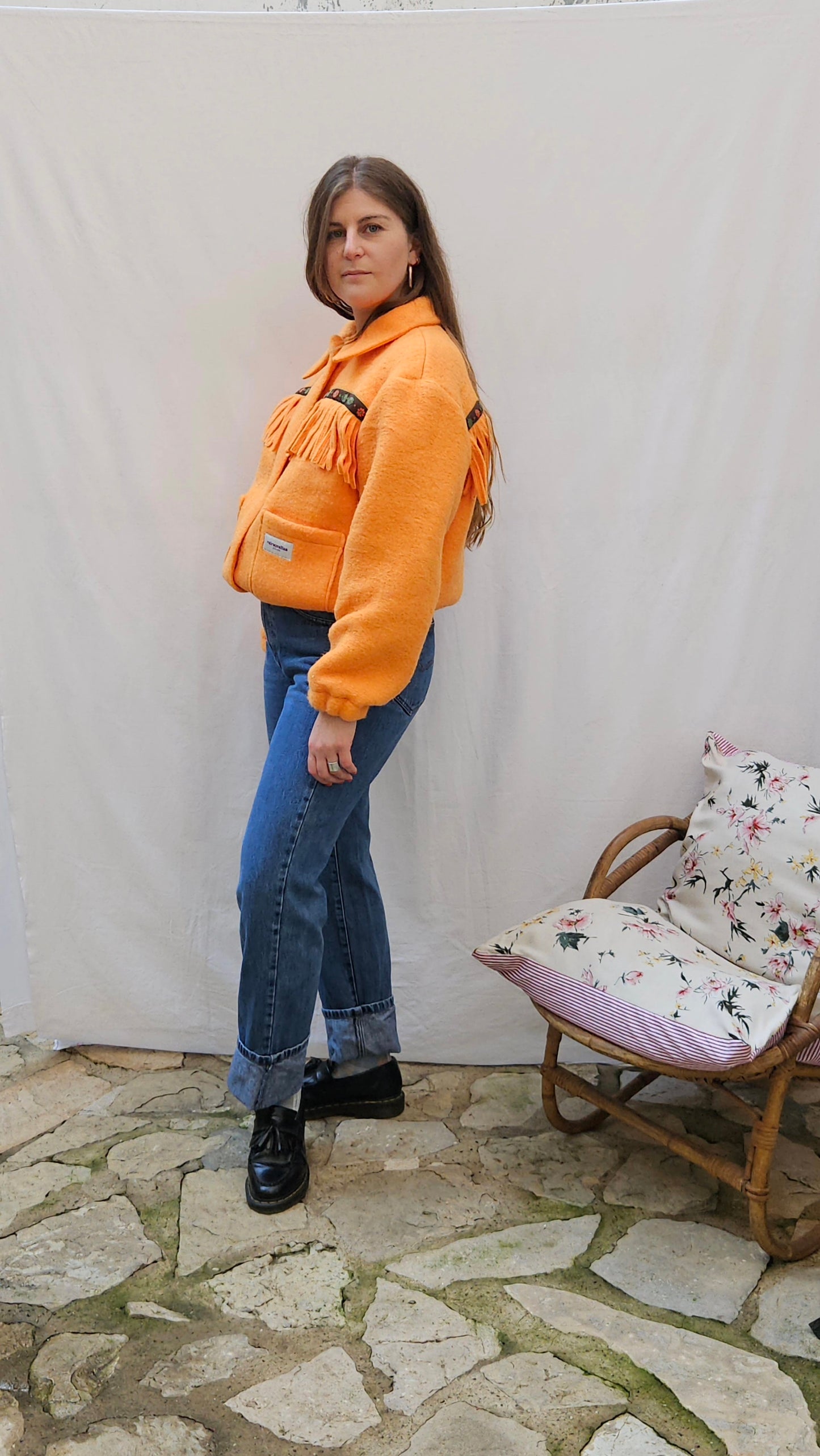 Veste couverture à franges et galon vintage