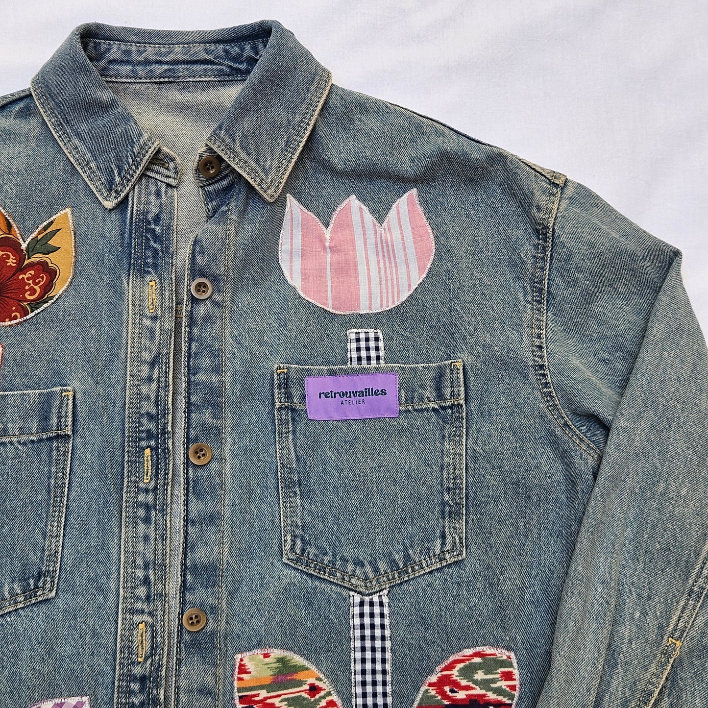Veste en jean brodée
