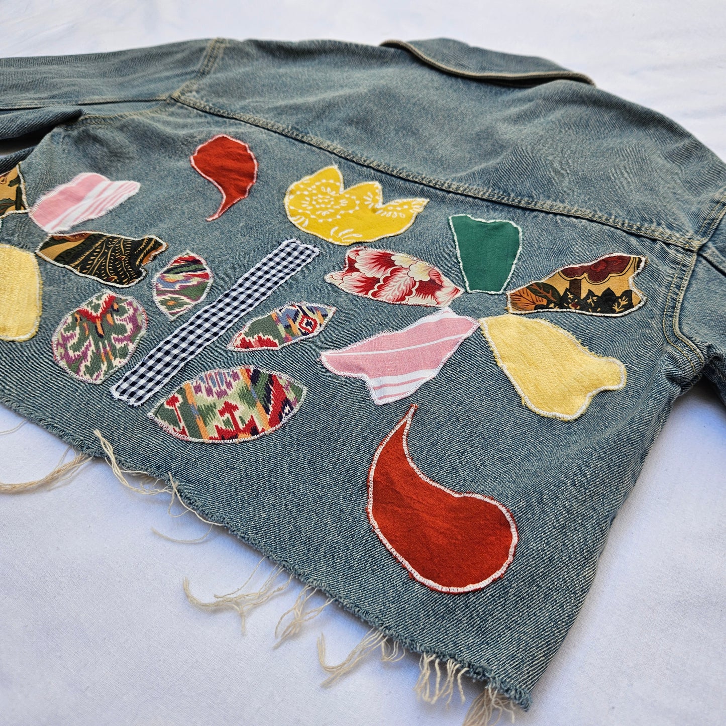 Veste en jean brodée