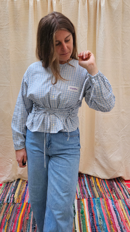 Chemise "corset" à nouer