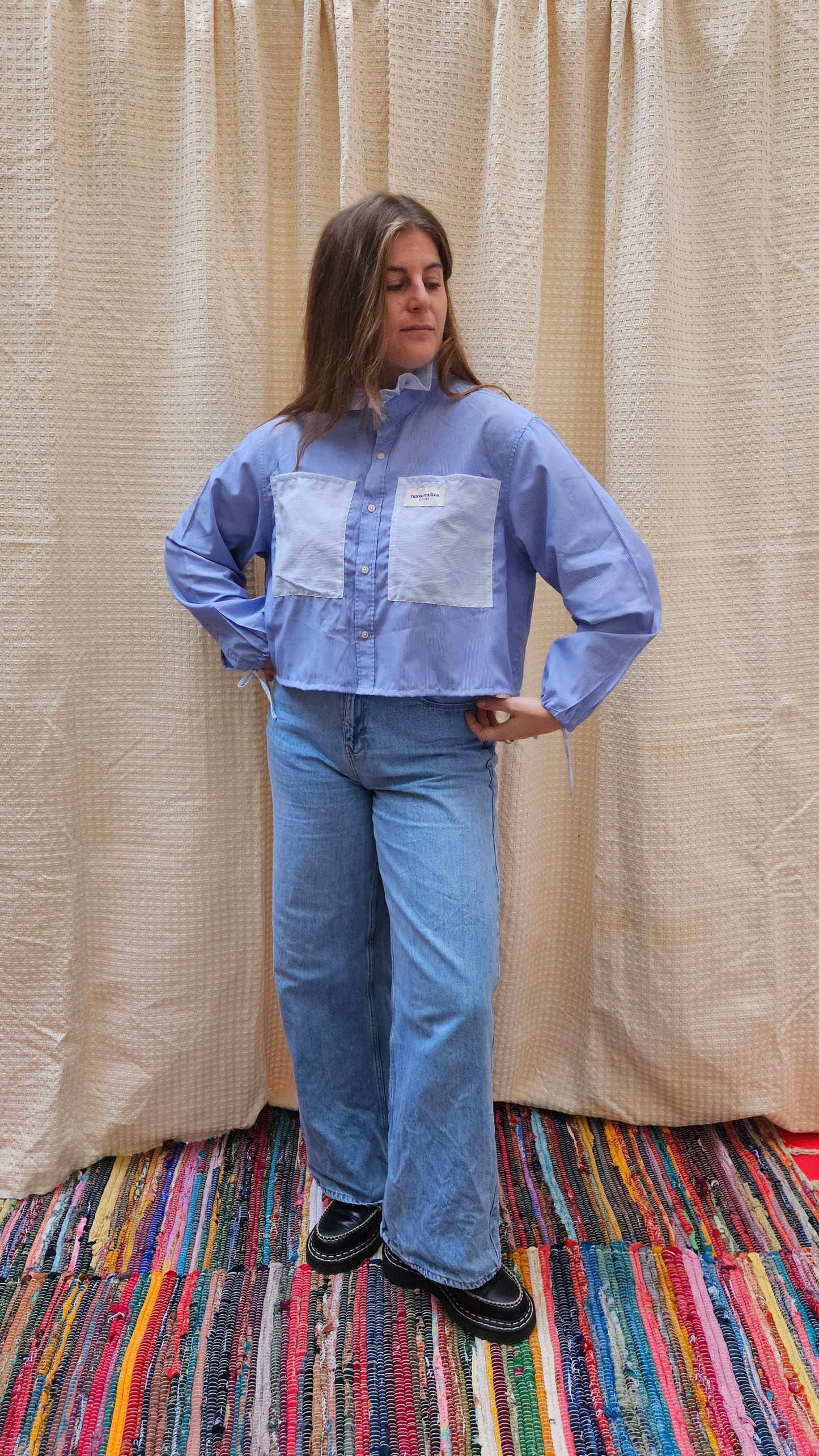 Chemise bicolore à volants