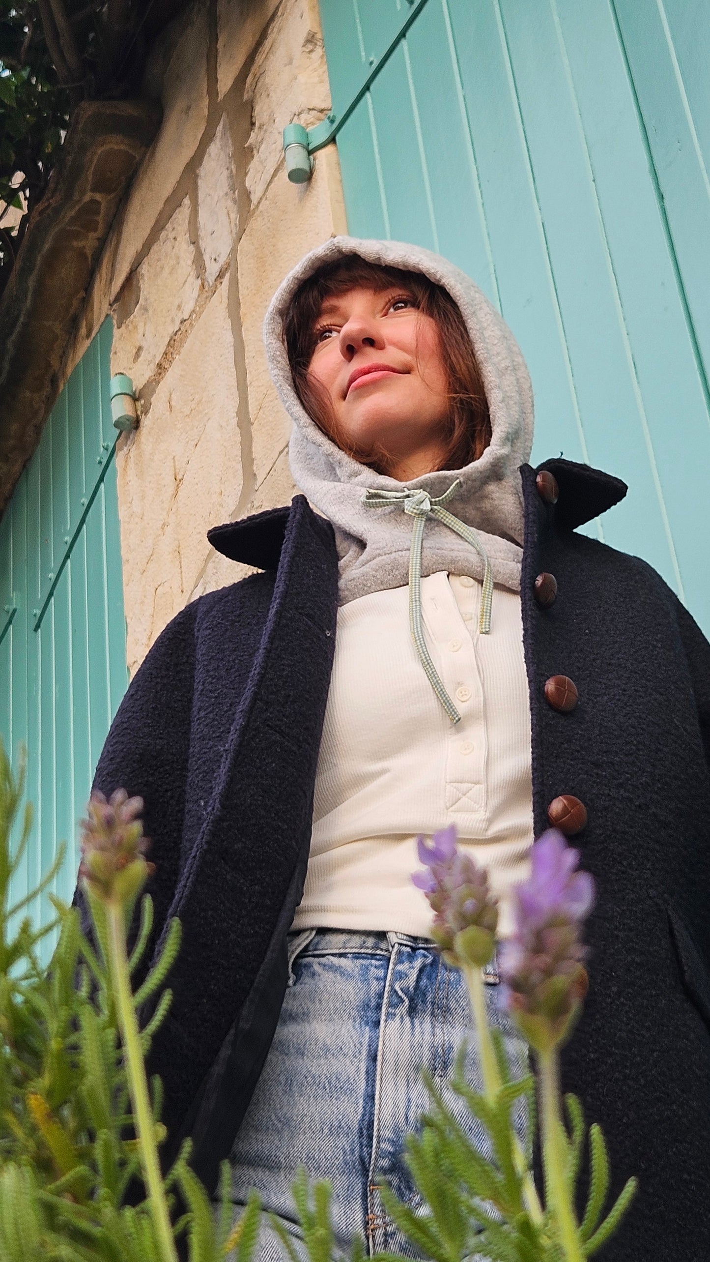 Cagoule gris clair - cordon vichy écru et vert