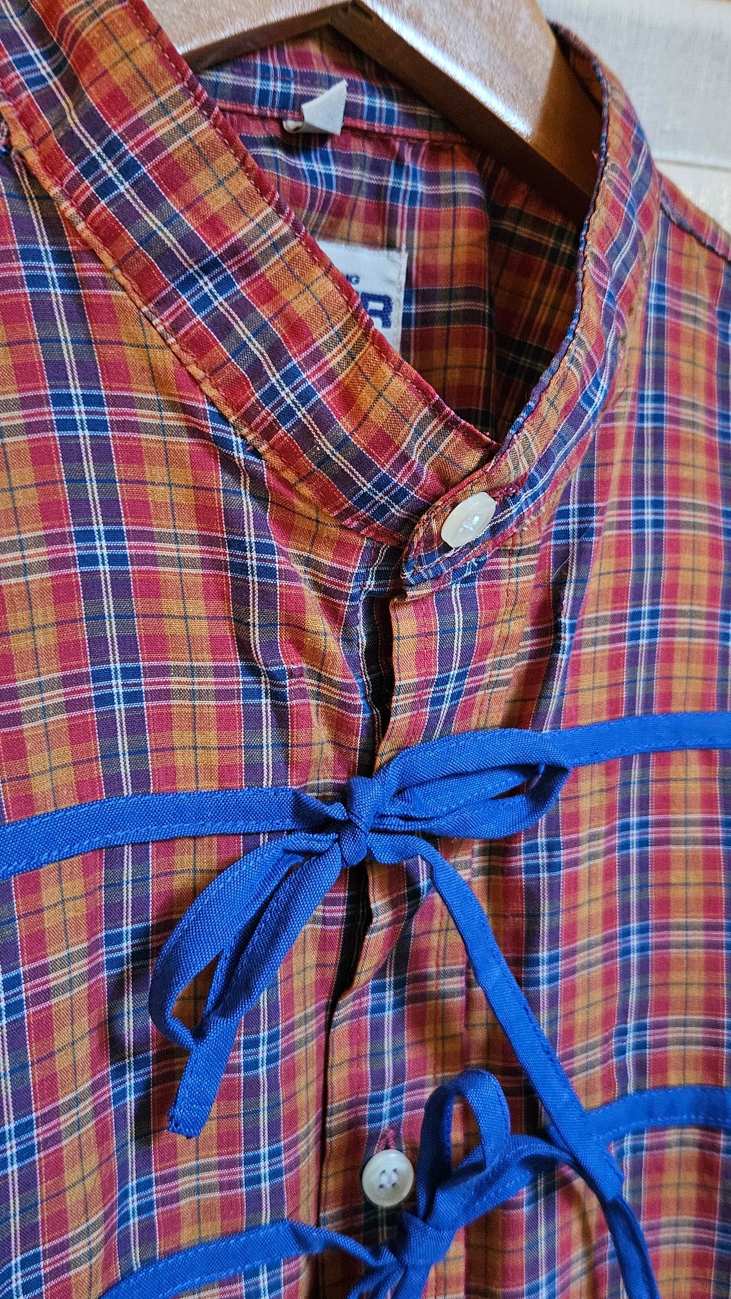 Chemise manches larges et noeuds