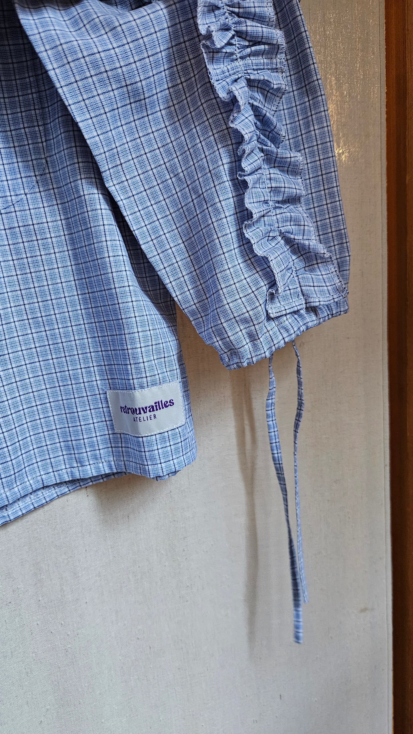 Chemise fronces froufrous