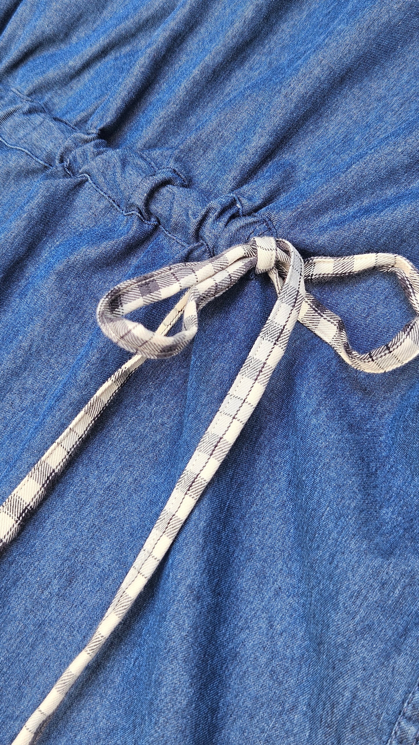 Blouse denim à nouer