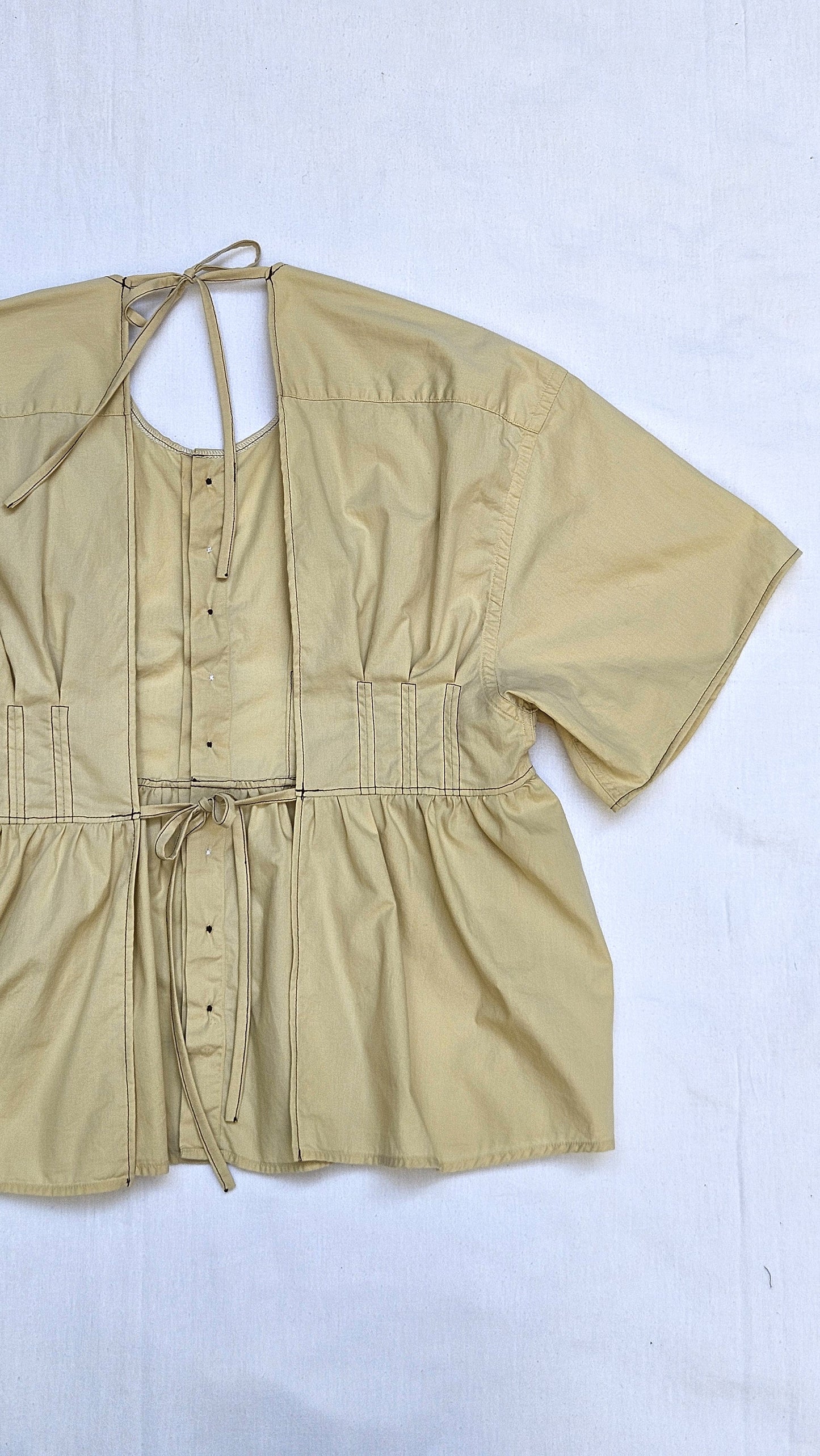 Blouse beige dos nu