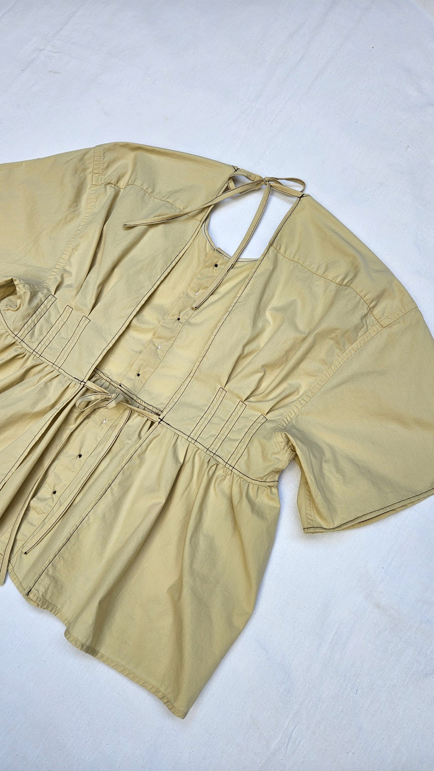 Blouse beige dos nu