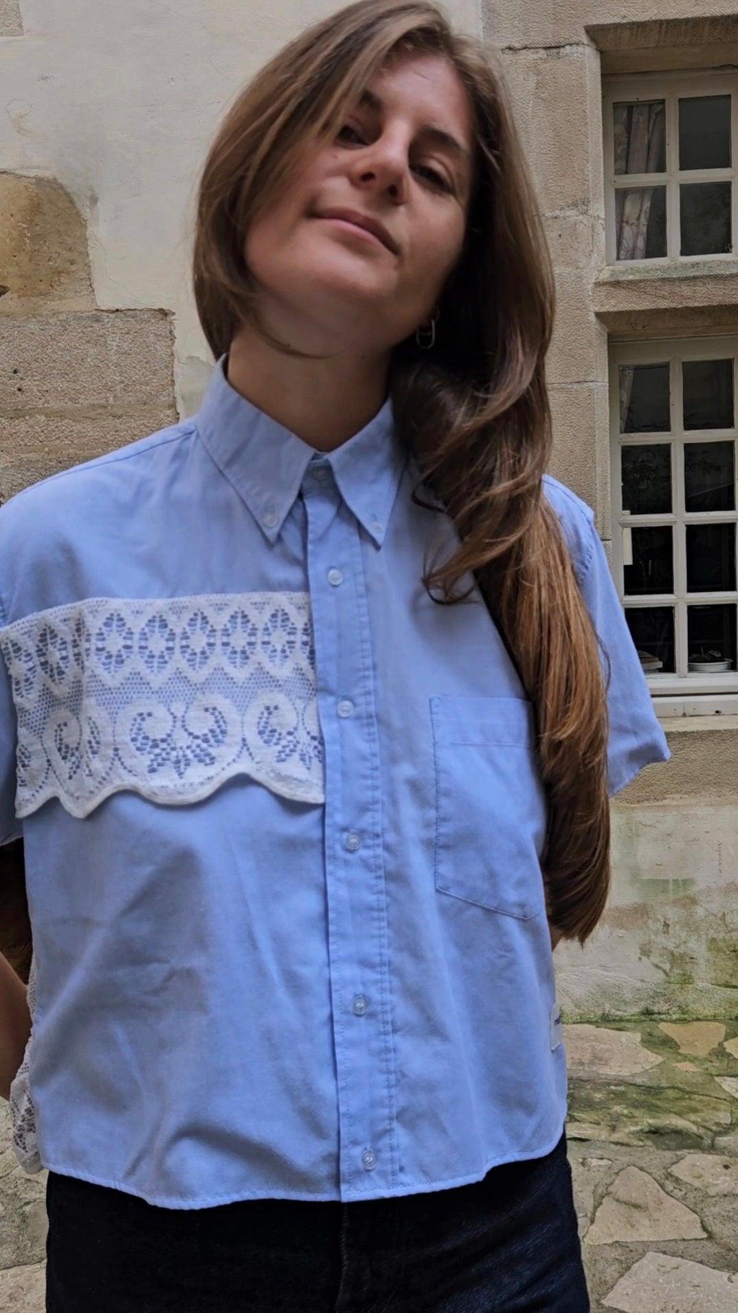 Blouse bleue dentelle